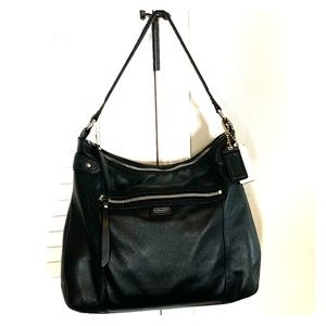 ⚡️FLASH SALE⚡️💯 Authentic COACH Tote bag F23937